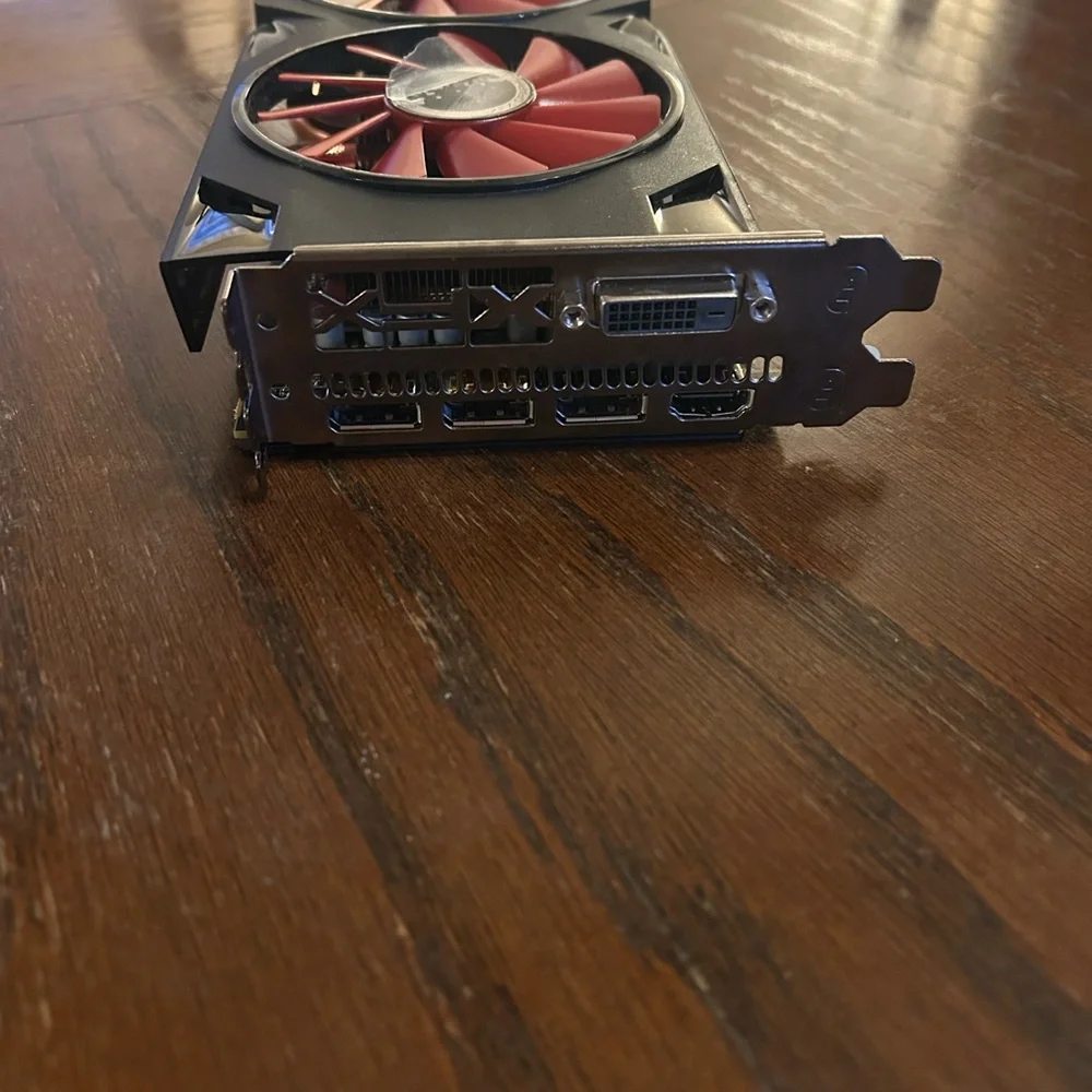 XFX AMD Radeon RX 570 Graphics Card - Picture 3 of 4